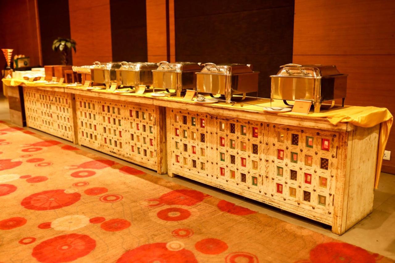 Hotel German Palace Near To Airport Gandhinagar Esterno foto