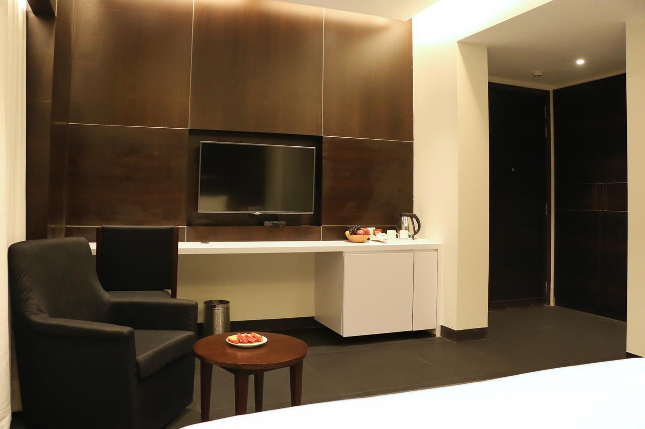 Hotel German Palace Near To Airport Gandhinagar Esterno foto