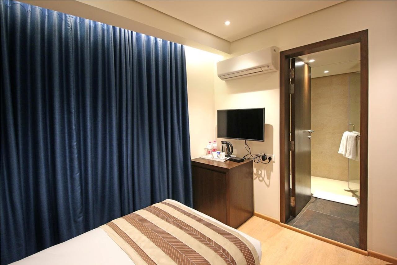 Hotel German Palace Near To Airport Gandhinagar Esterno foto