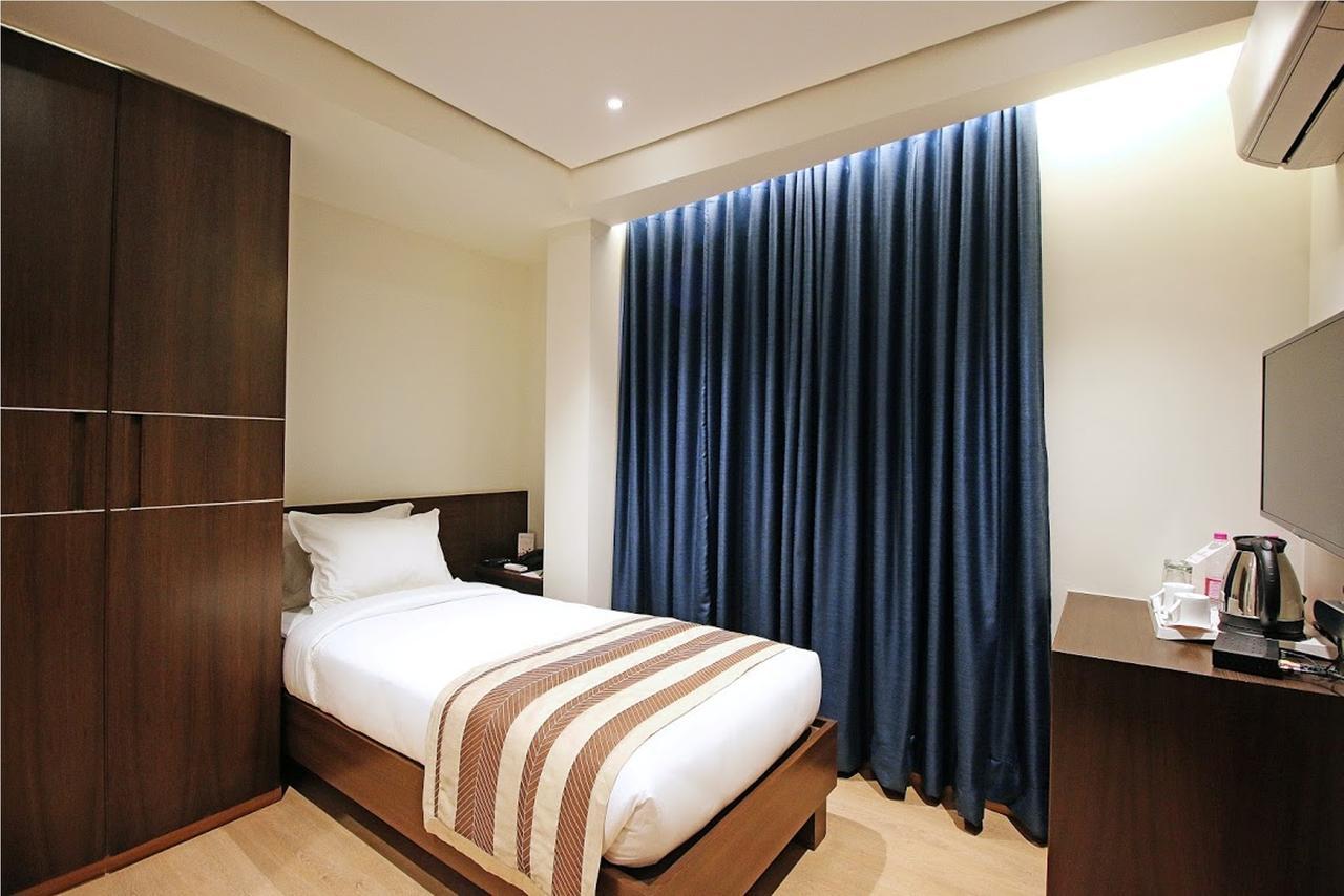 Hotel German Palace Near To Airport Gandhinagar Esterno foto