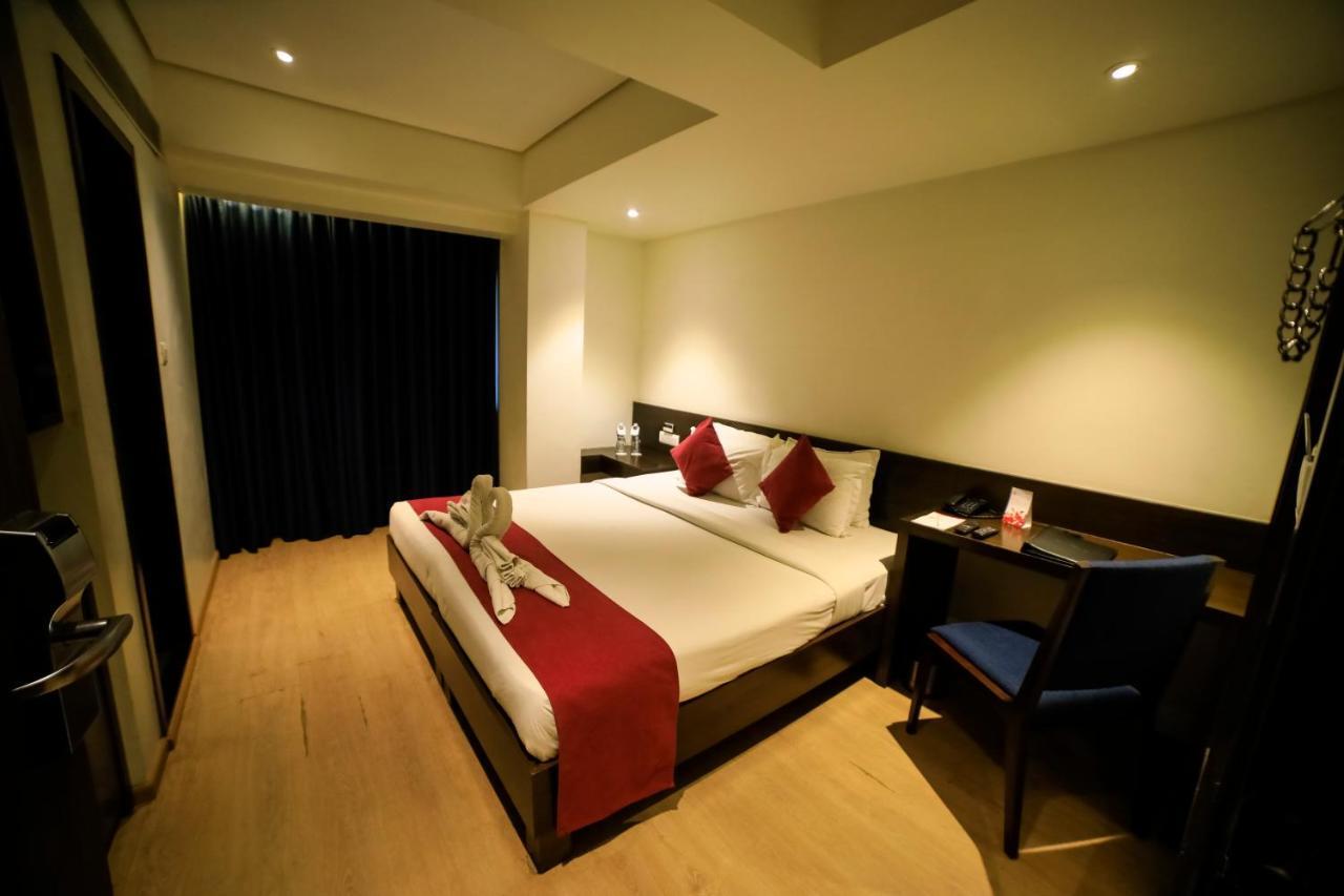 Hotel German Palace Near To Airport Gandhinagar Esterno foto