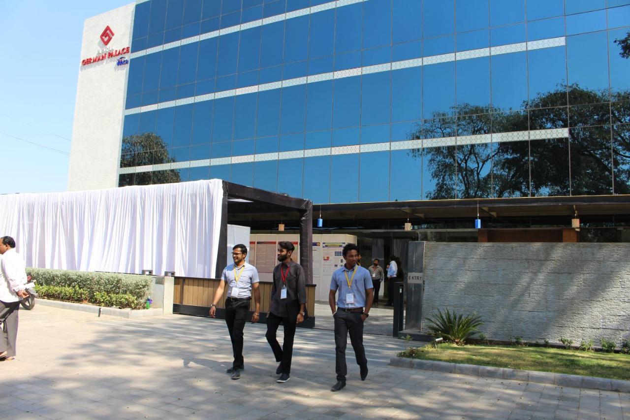 Hotel German Palace Near To Airport Gandhinagar Esterno foto