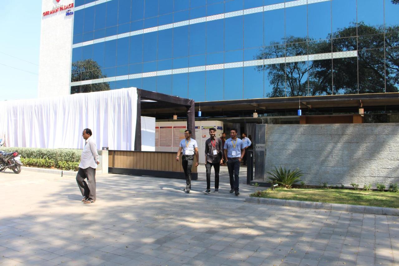 Hotel German Palace Near To Airport Gandhinagar Esterno foto